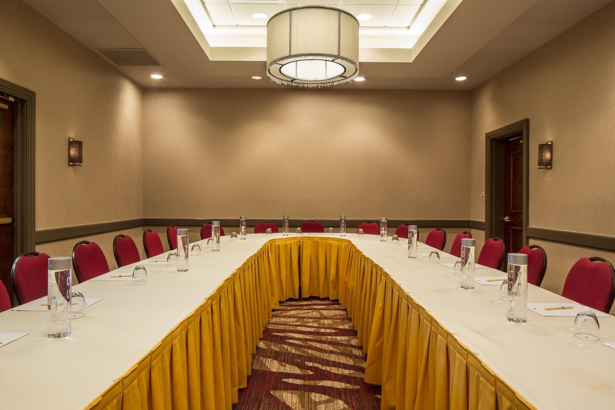 Doubletree By Hilton Hotel Largo Washington Dc Екстериор снимка