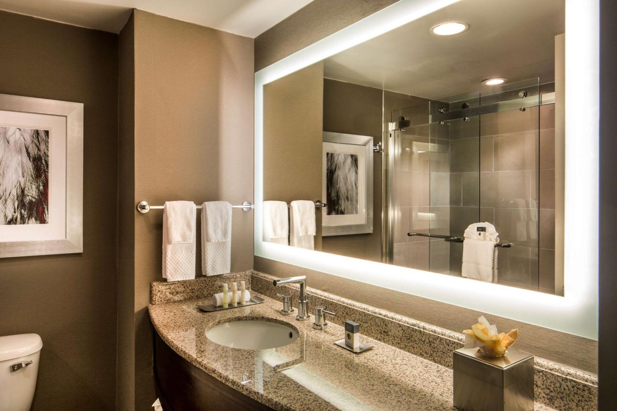 Doubletree By Hilton Hotel Largo Washington Dc Екстериор снимка